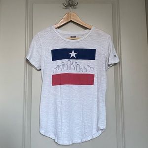AEO Women’s Tailgate Tee | Dallas TX Skyline | Size Small